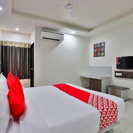 Oyo 23174 Hotel Parth Inn Dwarka  Exterior photo