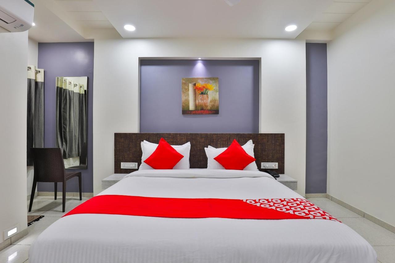 Oyo 23174 Hotel Parth Inn Dwarka  Exterior photo