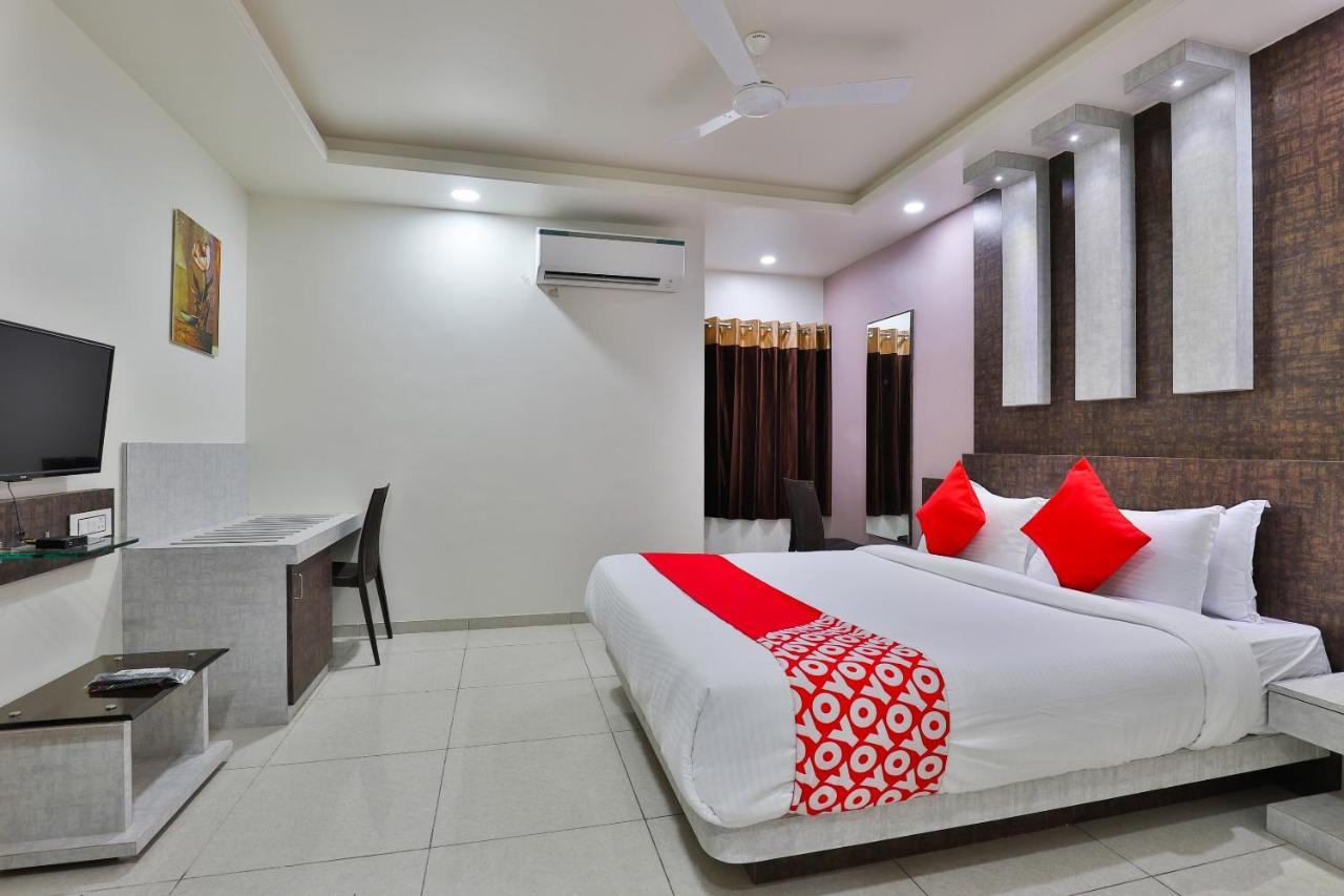 Oyo 23174 Hotel Parth Inn Dwarka  Exterior photo