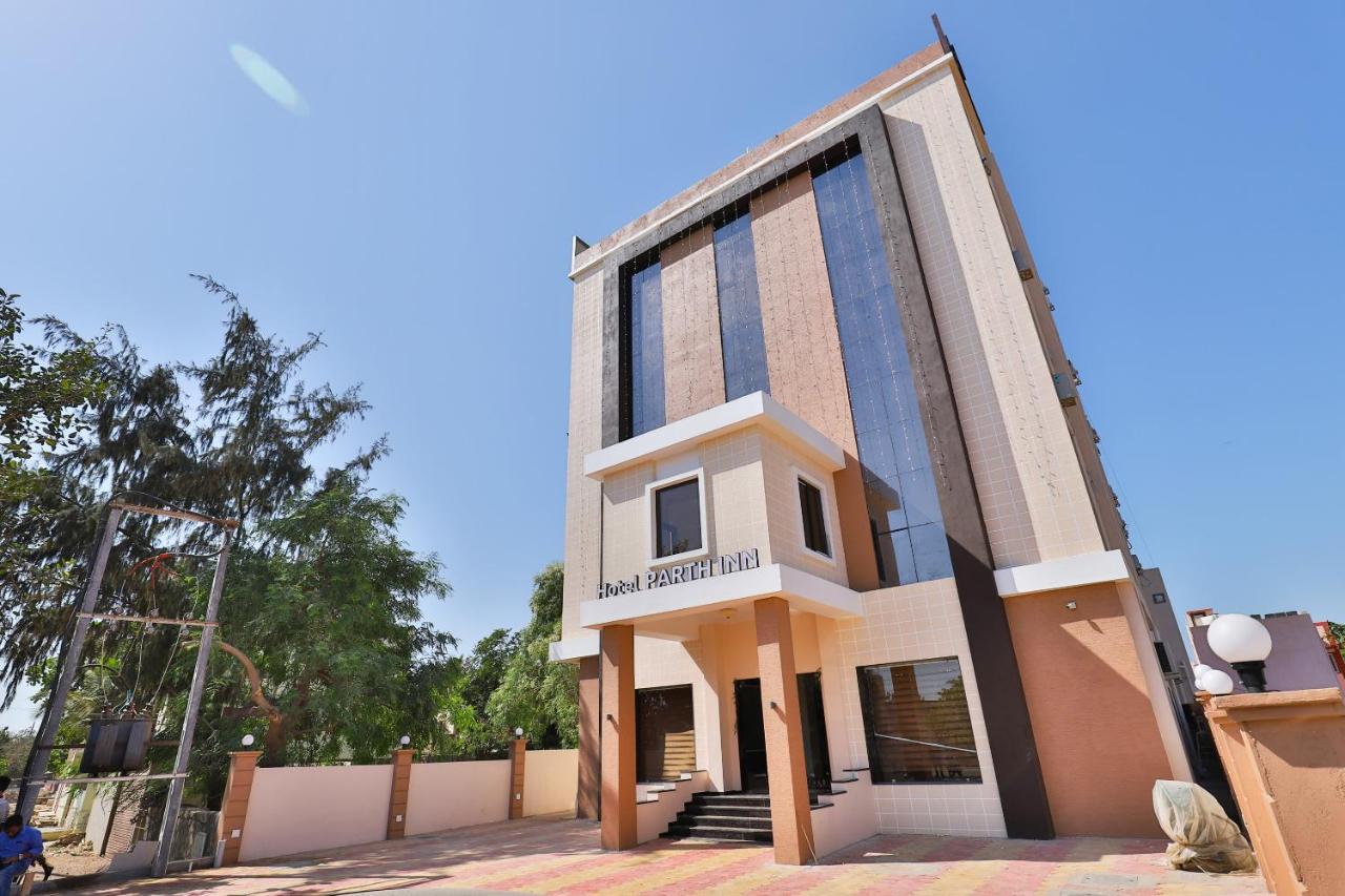 Oyo 23174 Hotel Parth Inn Dwarka  Exterior photo